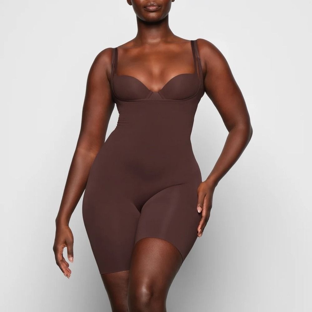 SKIMS shapewear bodysuit seamless sculpt open bust bodysuit cocoa NWOT size 2X